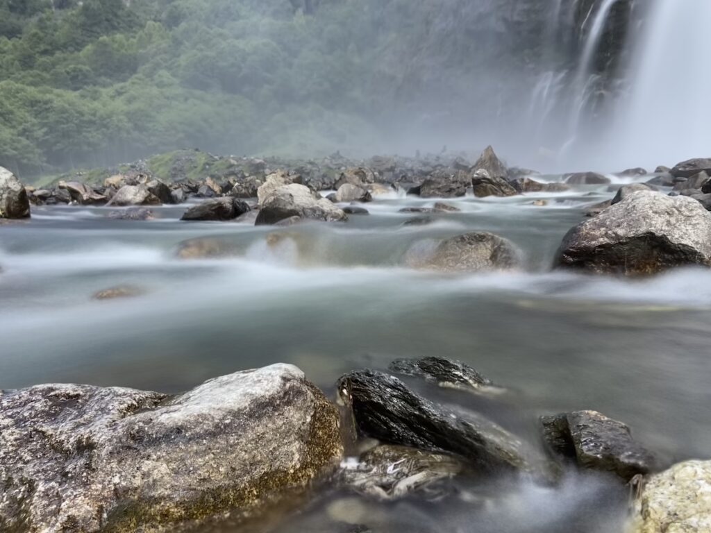 A long exposure of the stream
